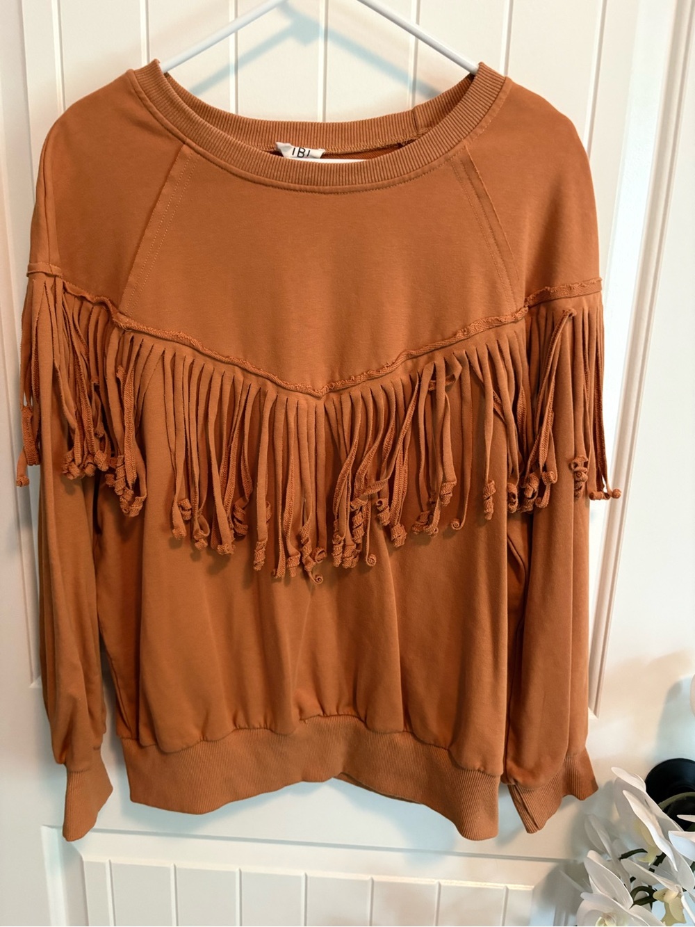 BiBi Western Boho Fringe Raglan Long Sleeve Sweatshirt Rust M